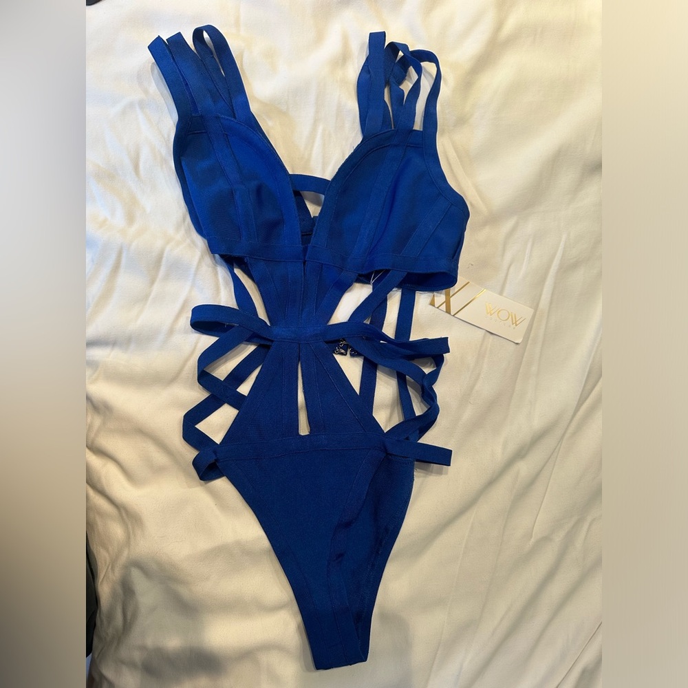 WOW COUTURE - sz small bodysuit